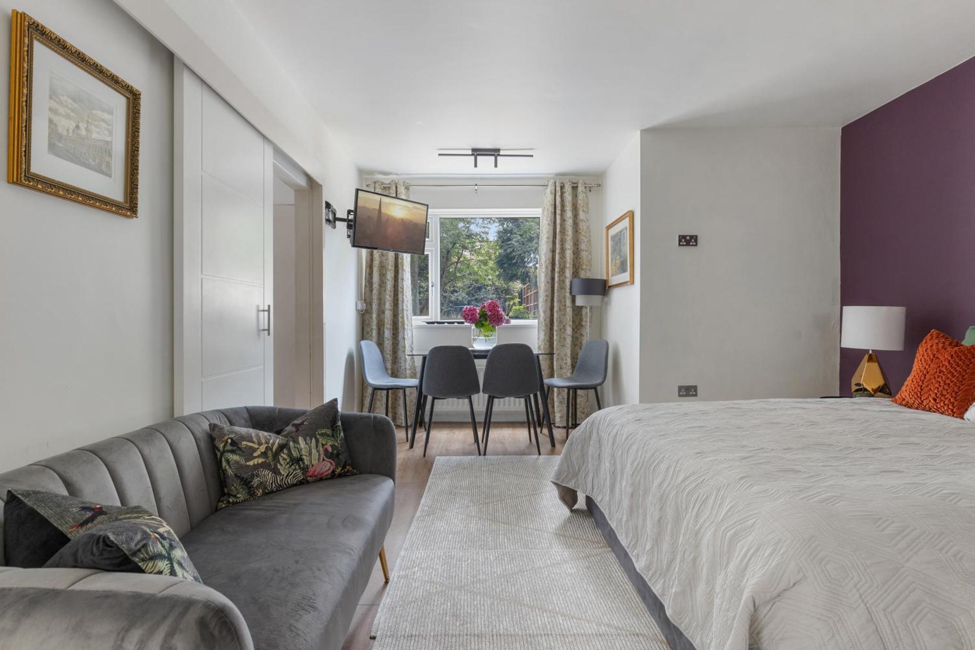 King Studio Apartment With Garden And Parking Ealing Exteriör bild